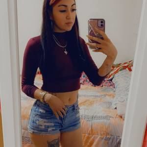 Meet your Posher, Daiina